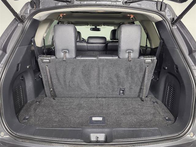 Used 2018 Nissan Pathfinder Platinum AWD/4WD image 22