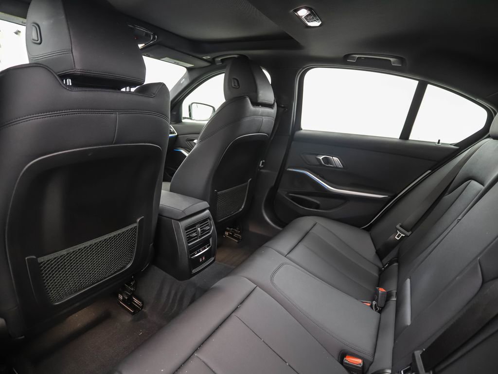 Used 2021 BMW 330e xDrive w/ Convenience Package image 21