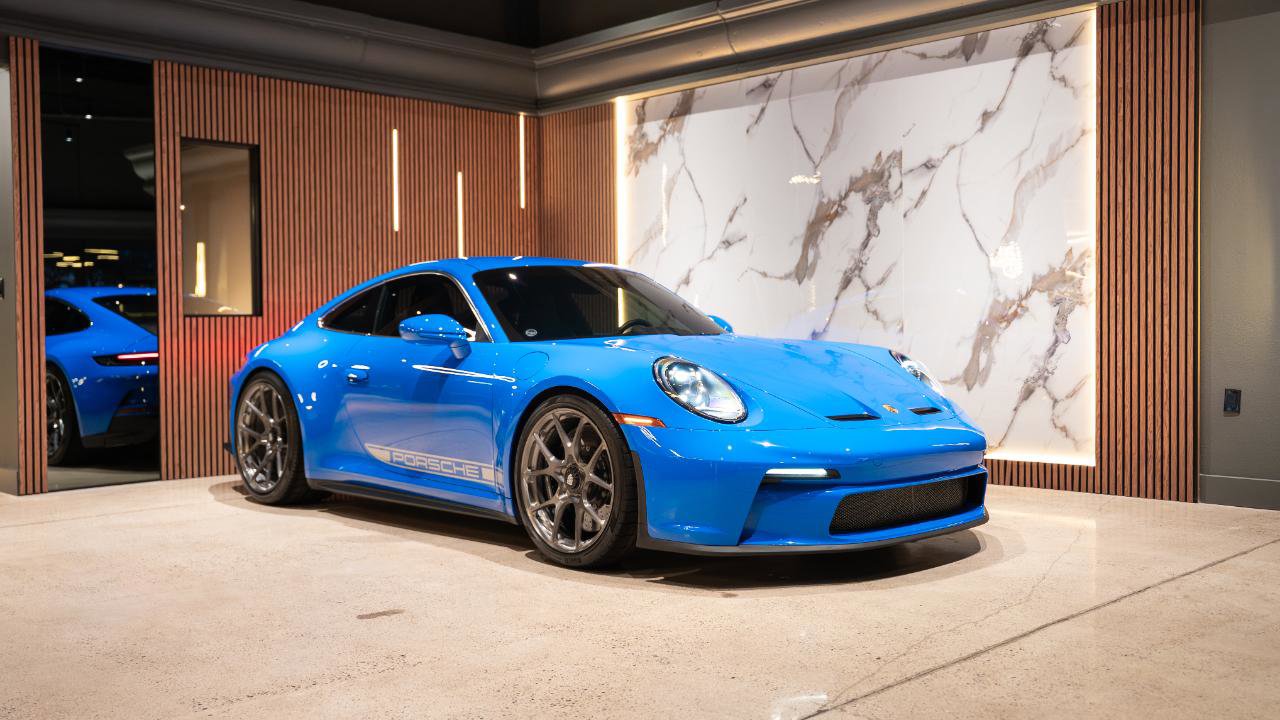Used 2022 Porsche 911 GT3 RWD image 2