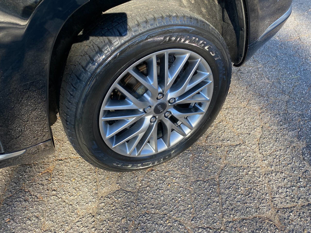 Used 2017 Jeep Grand Cherokee Summit w/ Platinum Series Group image 10