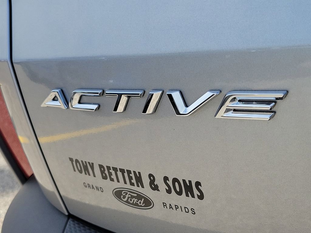 Used 2023 Ford Escape Active w/ Tech Pack #2 AWD/4WD image 7
