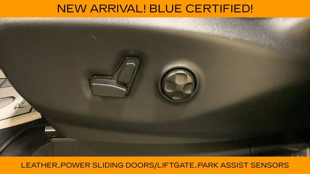 Used 2026 Chrysler Pacifica Select AWD/4WD image 28