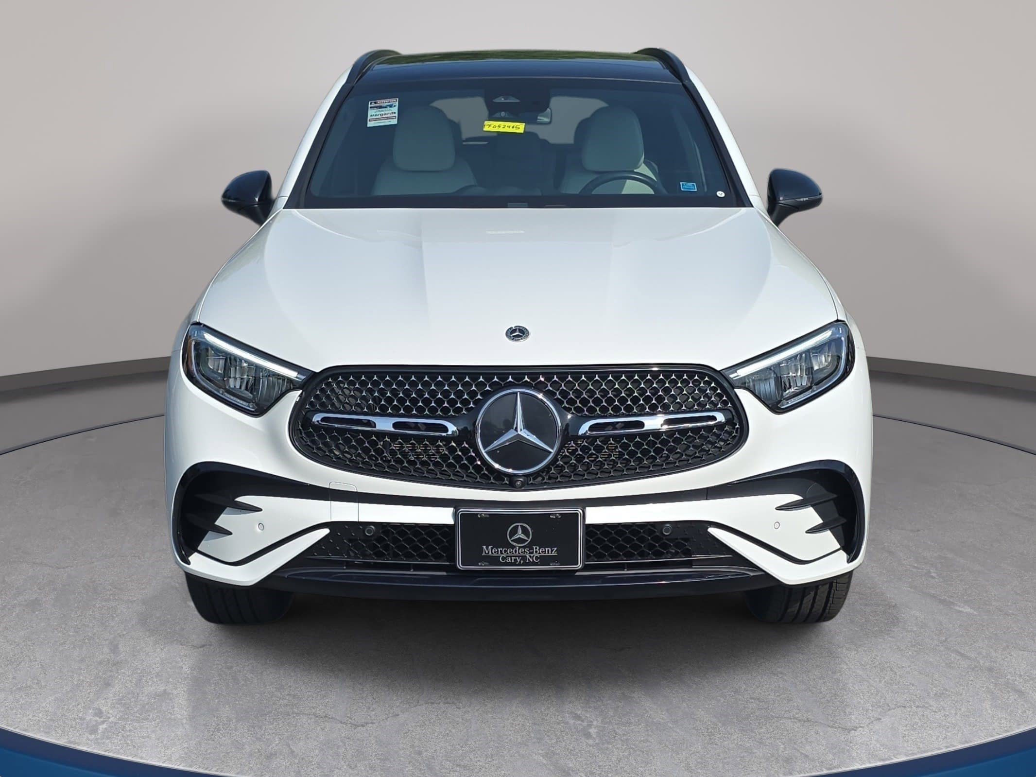 Used 2023 Mercedes-Benz GLC 300 4MATIC w/ AMG Line image 2