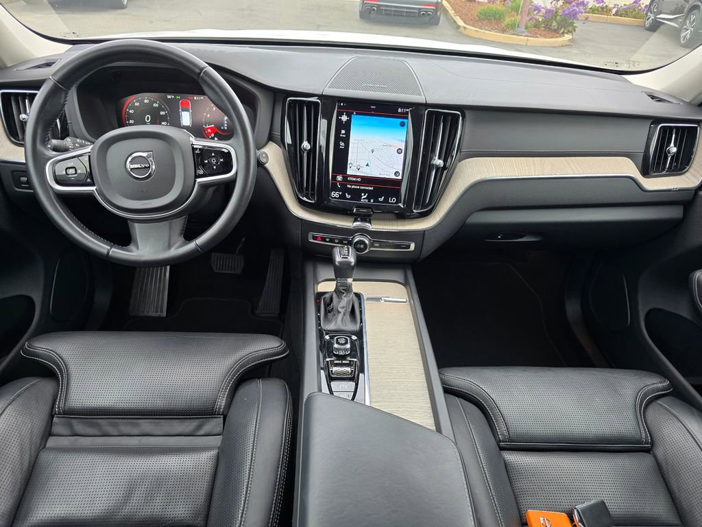 Used 2021 Volvo XC60 T6 Inscription AWD/4WD image 28