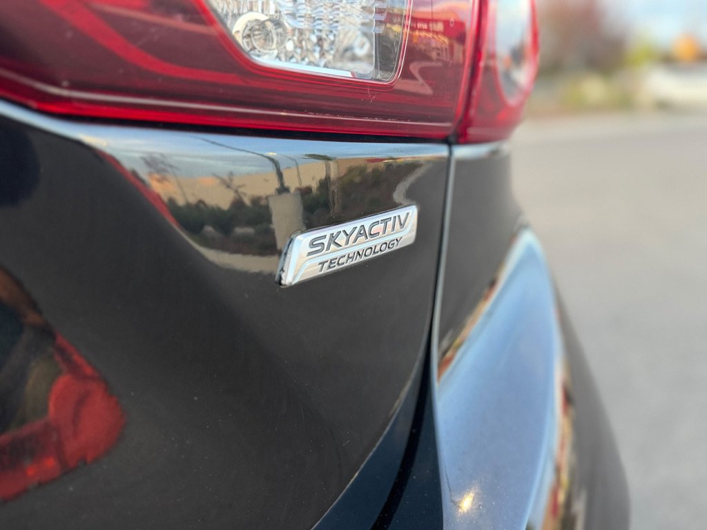 Used 2016 MAZDA MAZDA3 i Sport FWD image 16