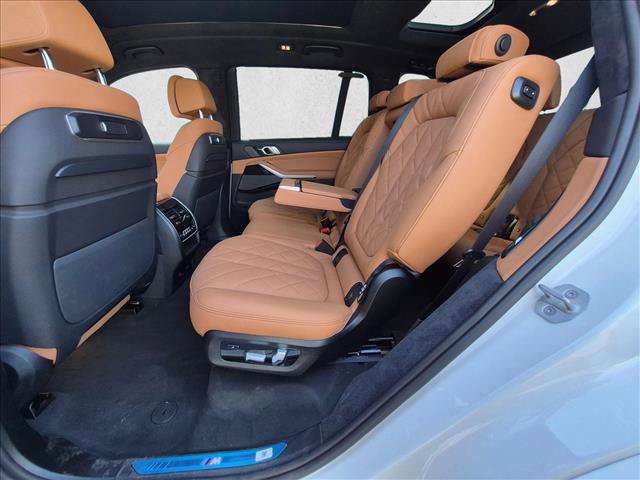 New 2027 BMW X7 xDrive40i w/ M Sport Package AWD/4WD image 18