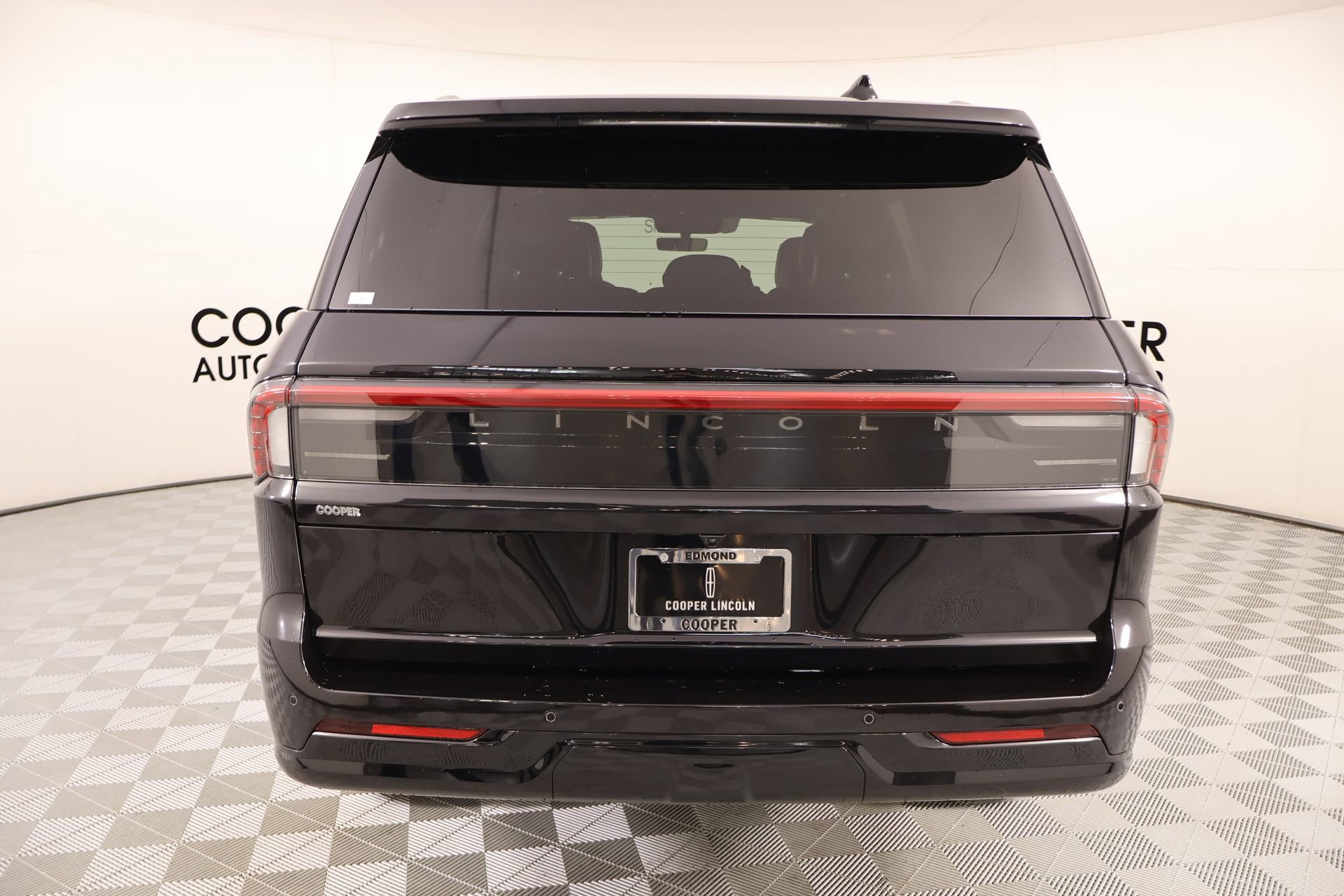 New 2026 Lincoln Navigator Black Label image 23