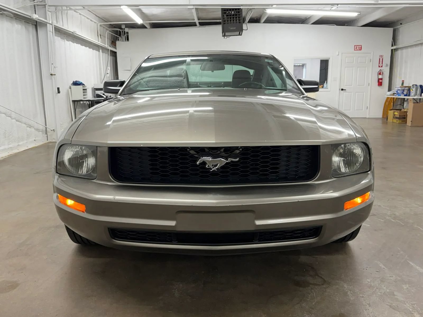 Used 2005 Ford Mustang Premium RWD image 11