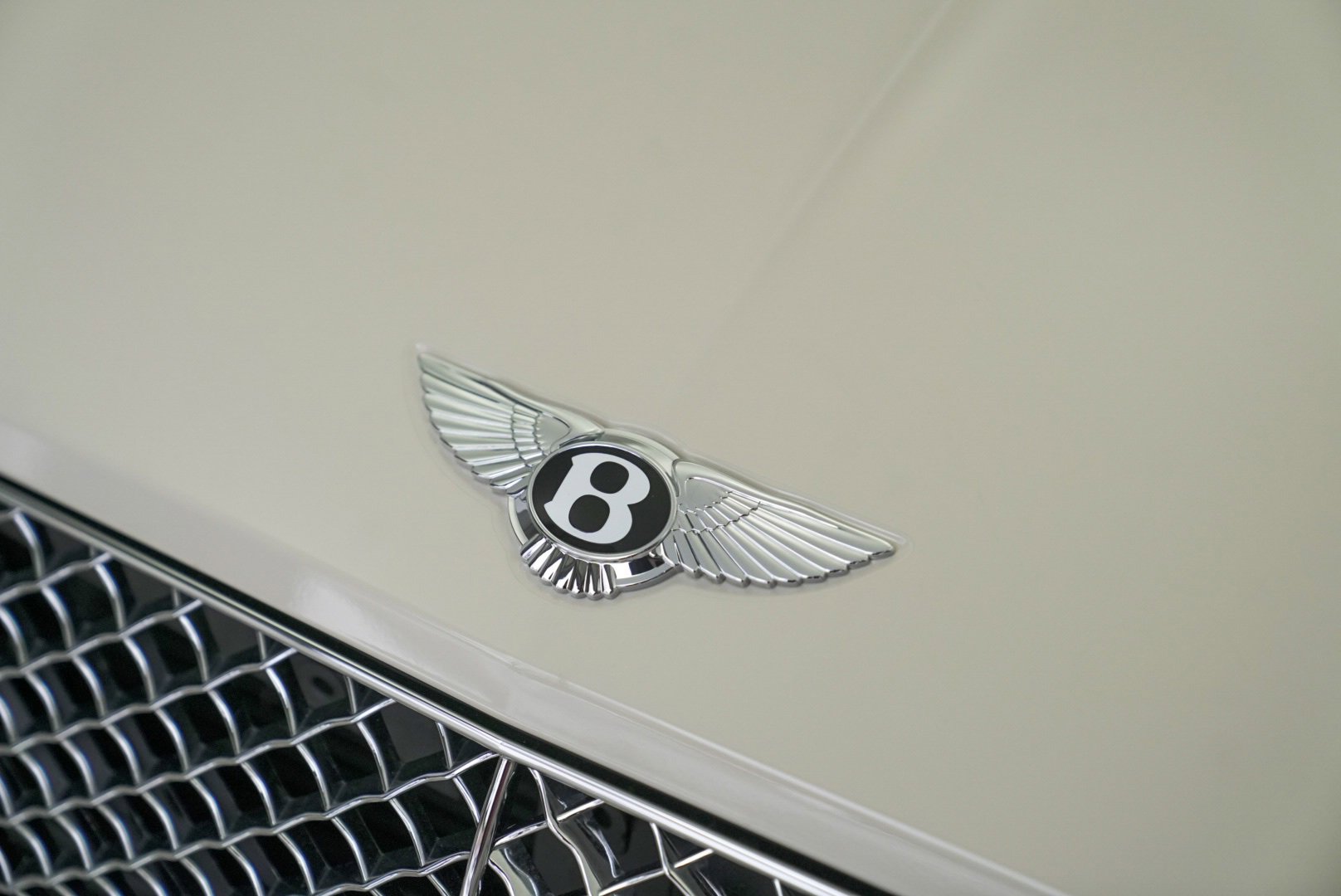 Used 2023 Bentley Continental GT Azure image 83