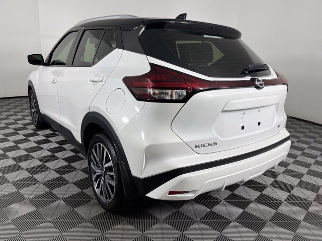 Used 2023 Nissan Kicks SV FWD image 10