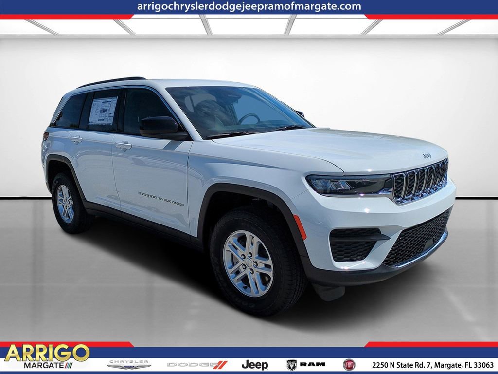 New 2025 Jeep Grand Cherokee Laredo AWD/4WD image 1