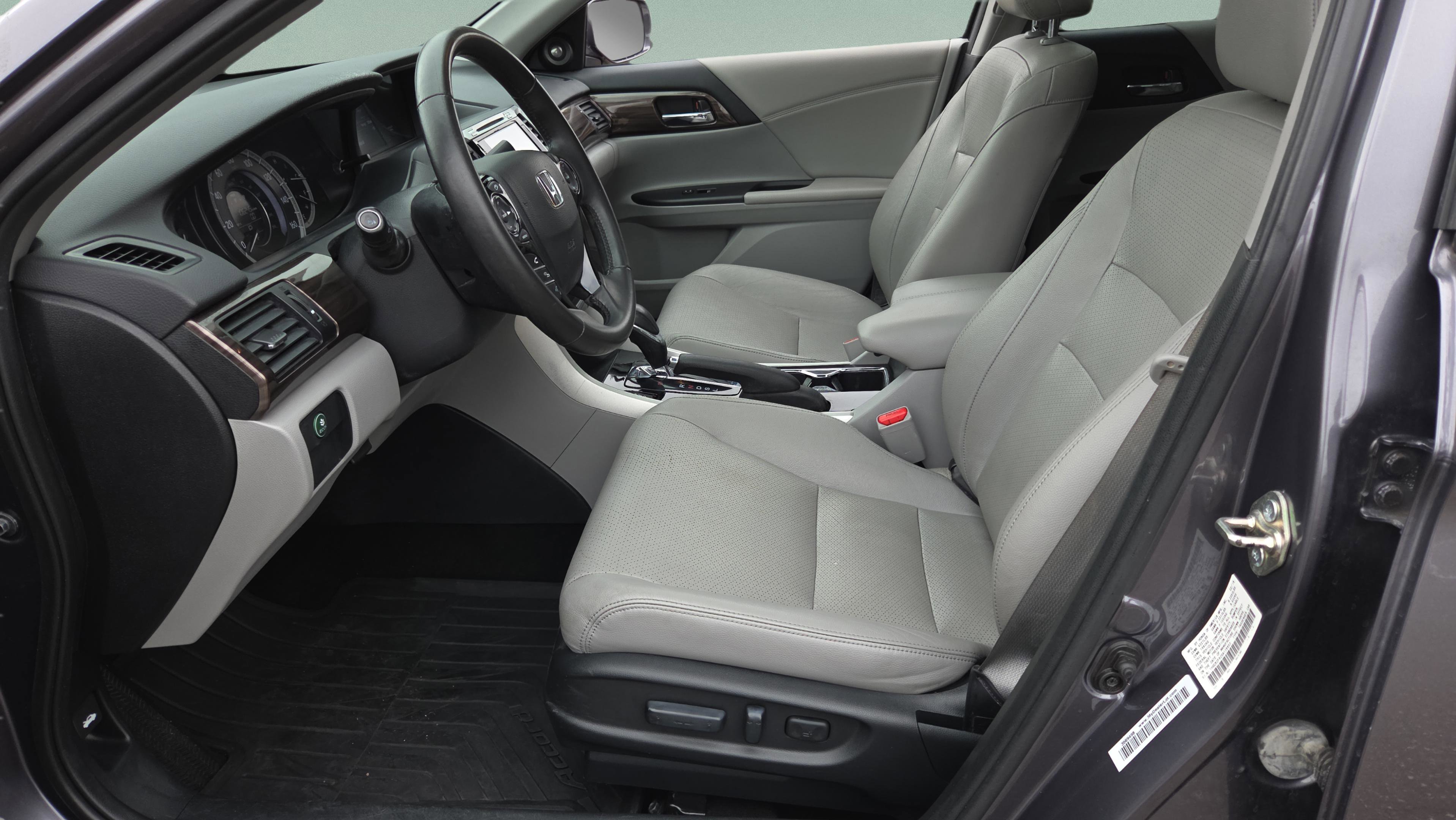 Used 2016 Honda Accord EX-L image 10