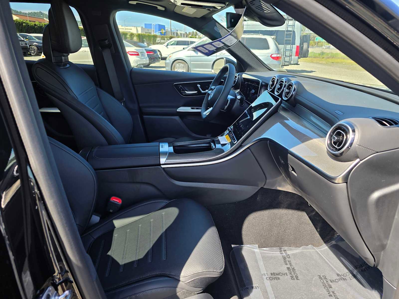 Used 2026 Mercedes-Benz GLC 300 4MATIC image 11