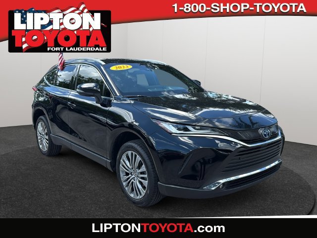 Used 2023 Toyota Venza XLE AWD/4WD image 1