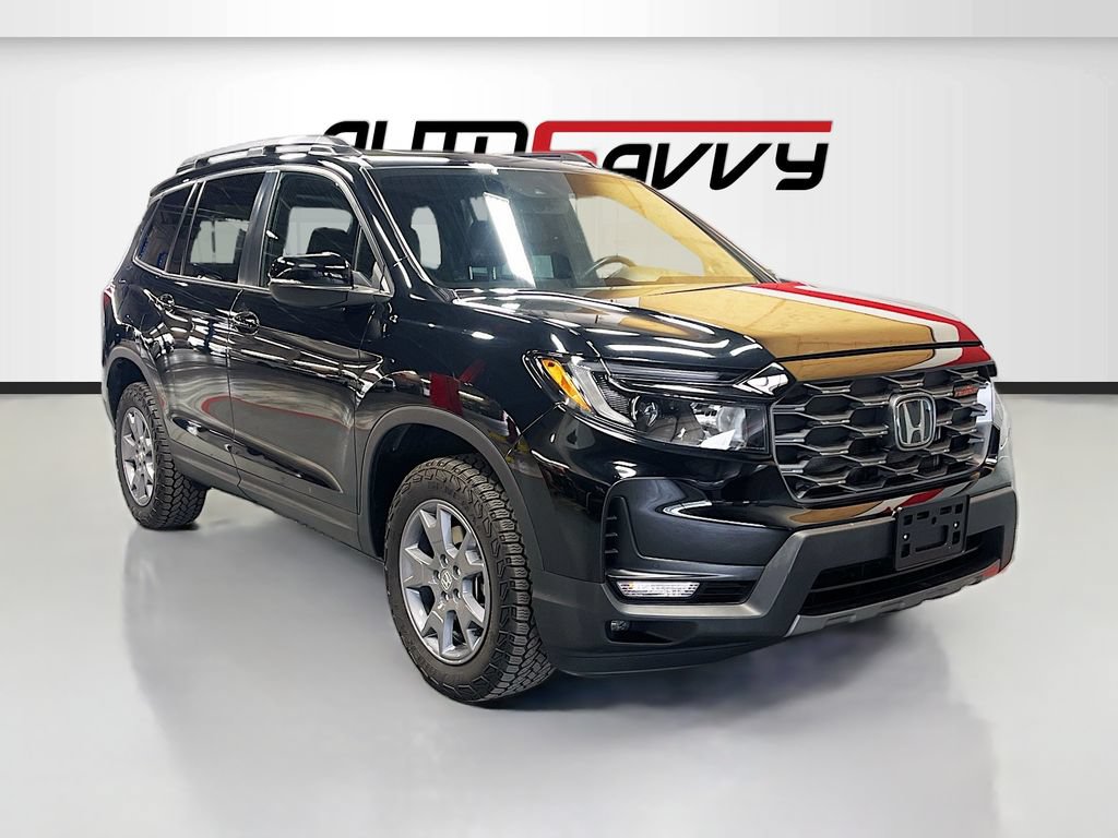 Used 2025 Honda Passport TrailSport image 1