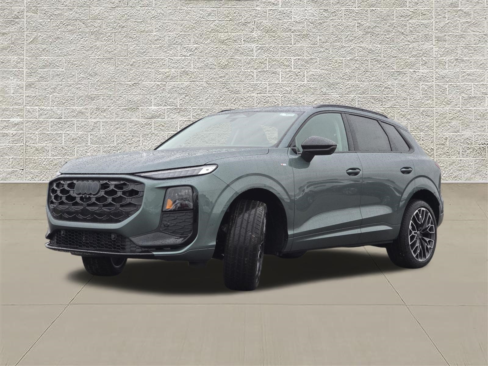 New 2026 Audi Q3 quattro 2.0T AWD/4WD image 3
