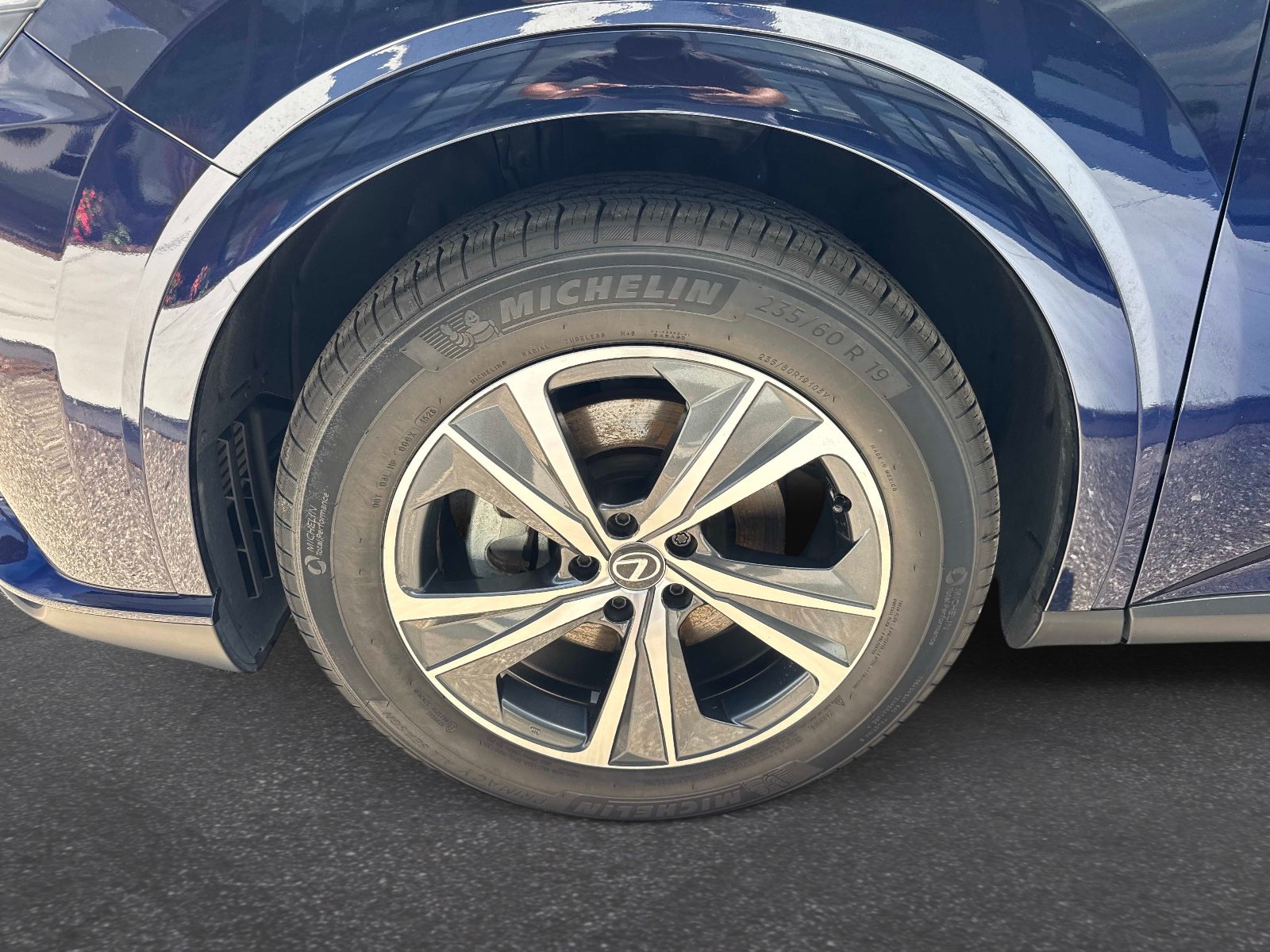 Used 2024 Lexus RX 350h w/ Accessory Package (Z1) AWD/4WD image 10