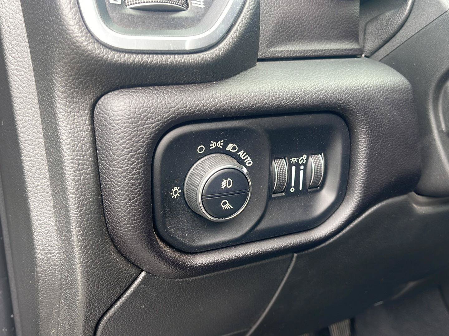 Certified 2022 RAM 3500 Laramie AWD/4WD image 18