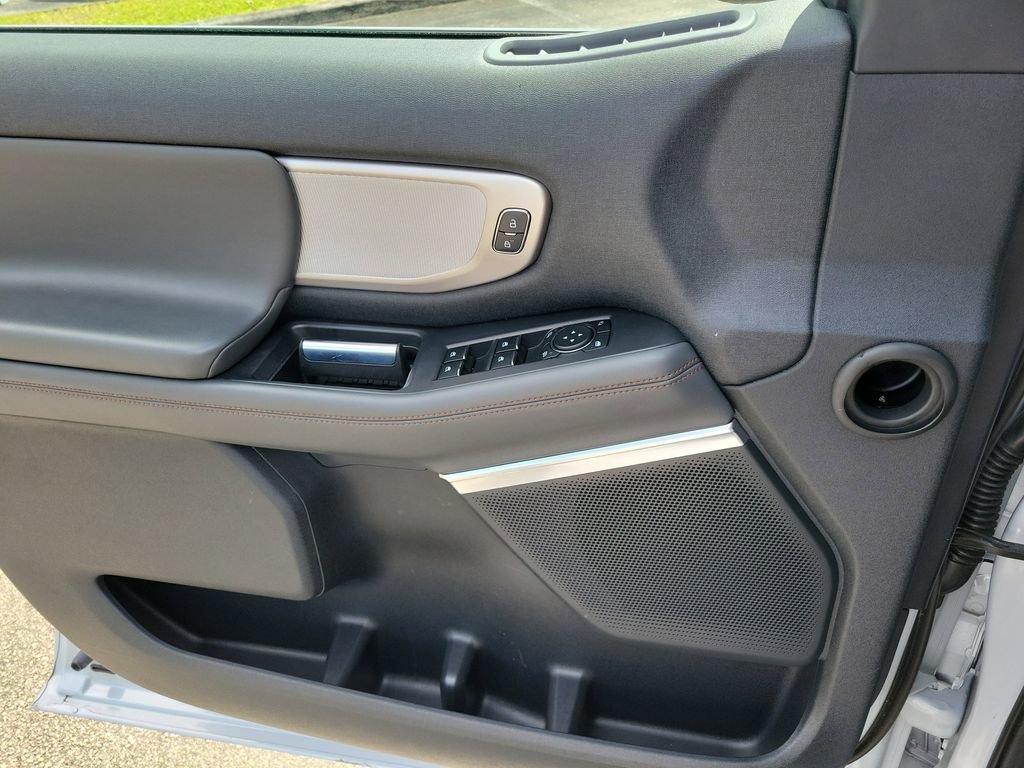 Used 2025 Ford Expedition Max Active image 25