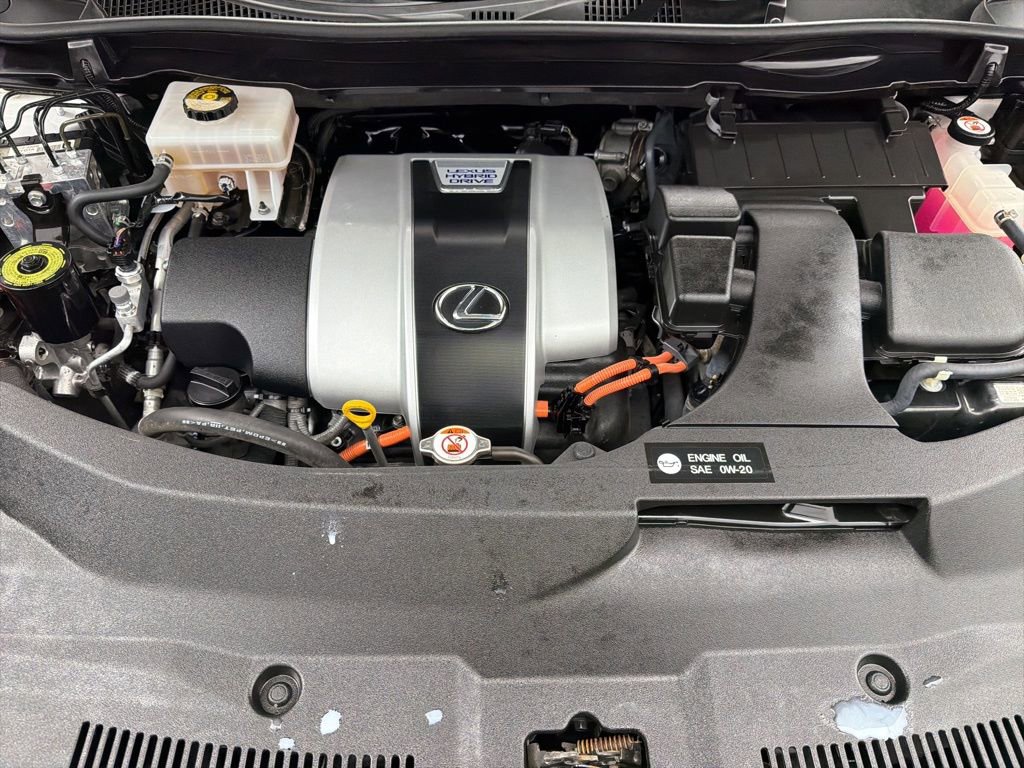 Used 2018 Lexus RX 450h AWD w/ Luxury Package image 30
