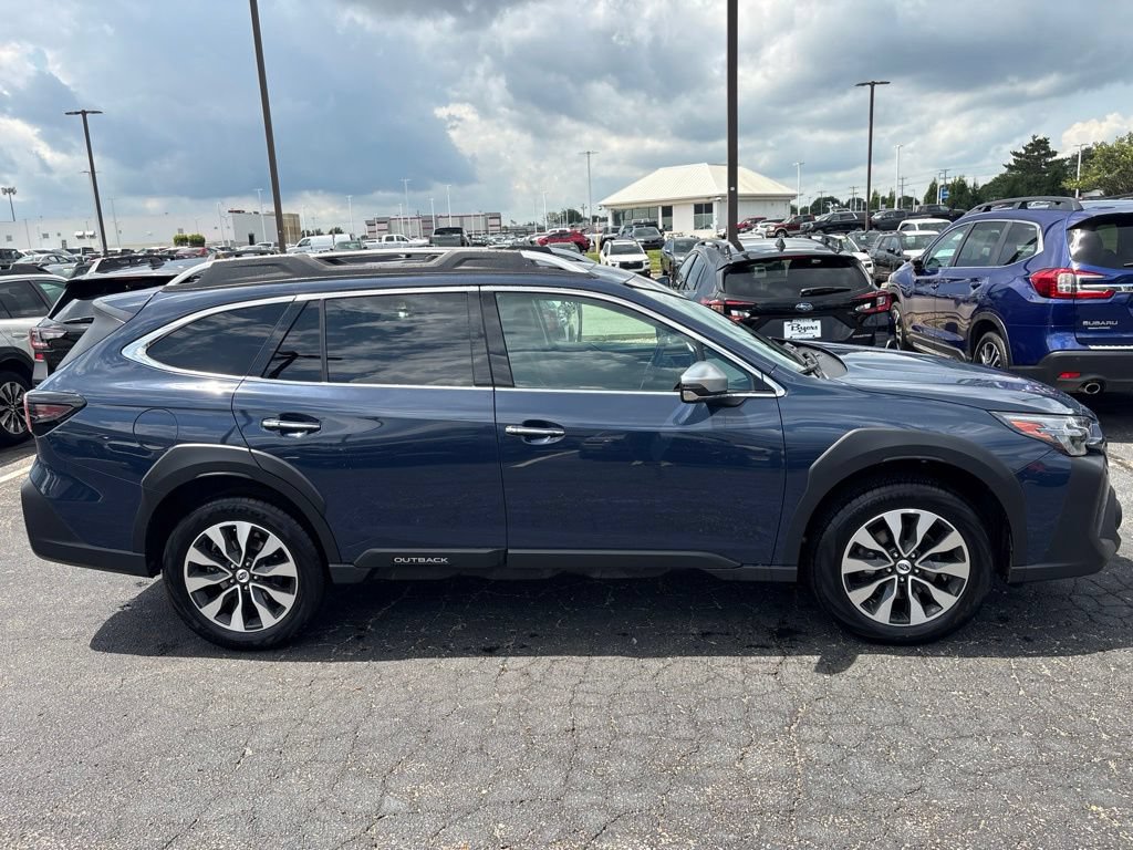 Used 2024 Subaru Outback Touring XT AWD/4WD image 2