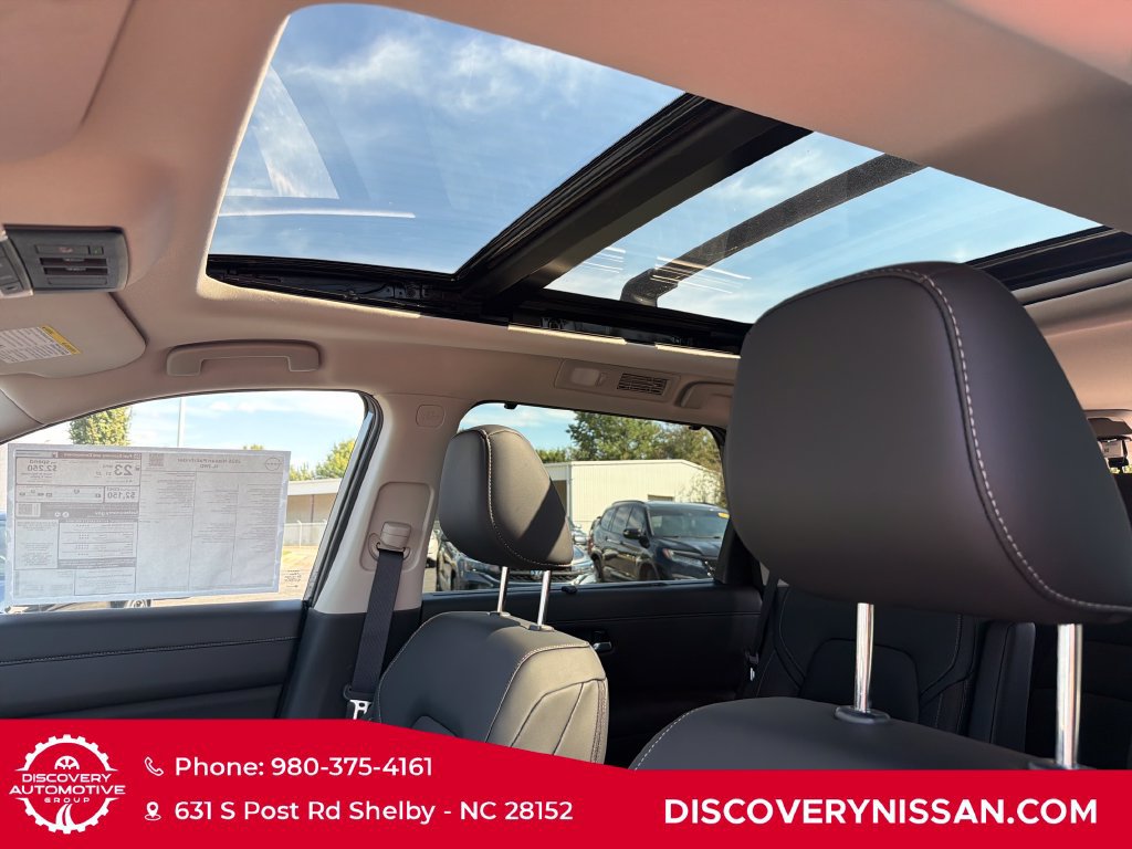 New 2026 Nissan Pathfinder SL FWD image 27