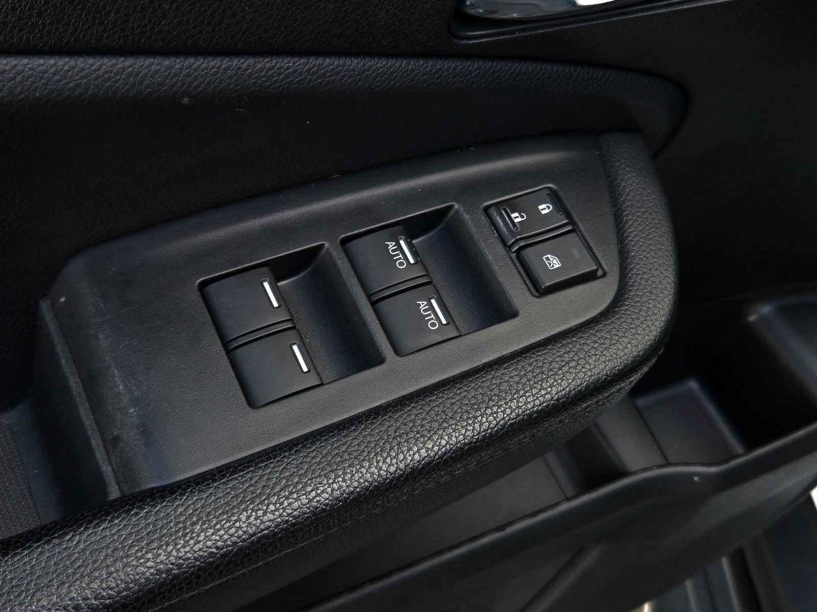 Used 2021 Honda Pilot Special Edition image 11