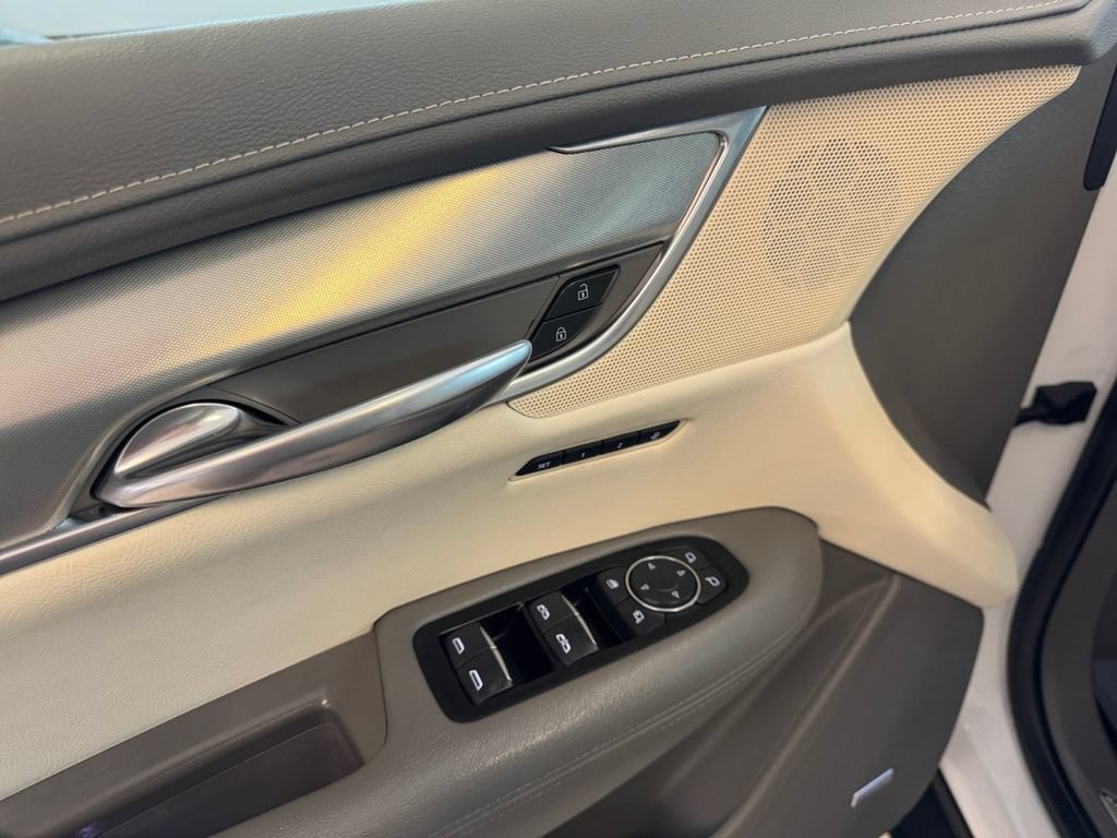 Used 2019 Cadillac XT5 Luxury AWD/4WD image 11