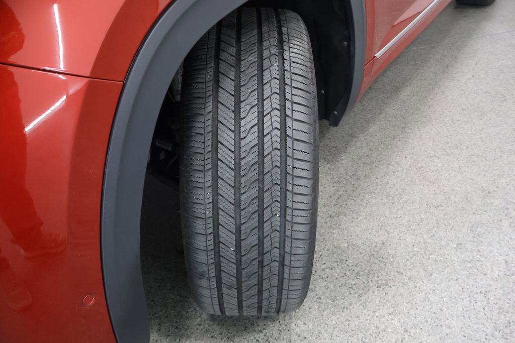 Used 2024 Volkswagen Atlas SEL Premium R-Line image 4