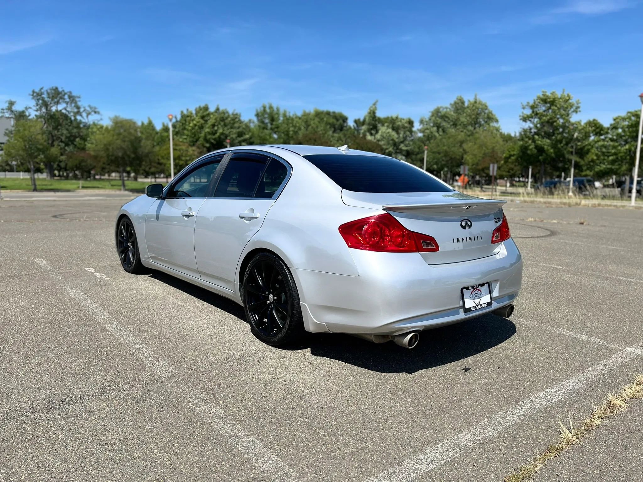 Used 2015 INFINITI Q40 w/ Navigation Package RWD image 7