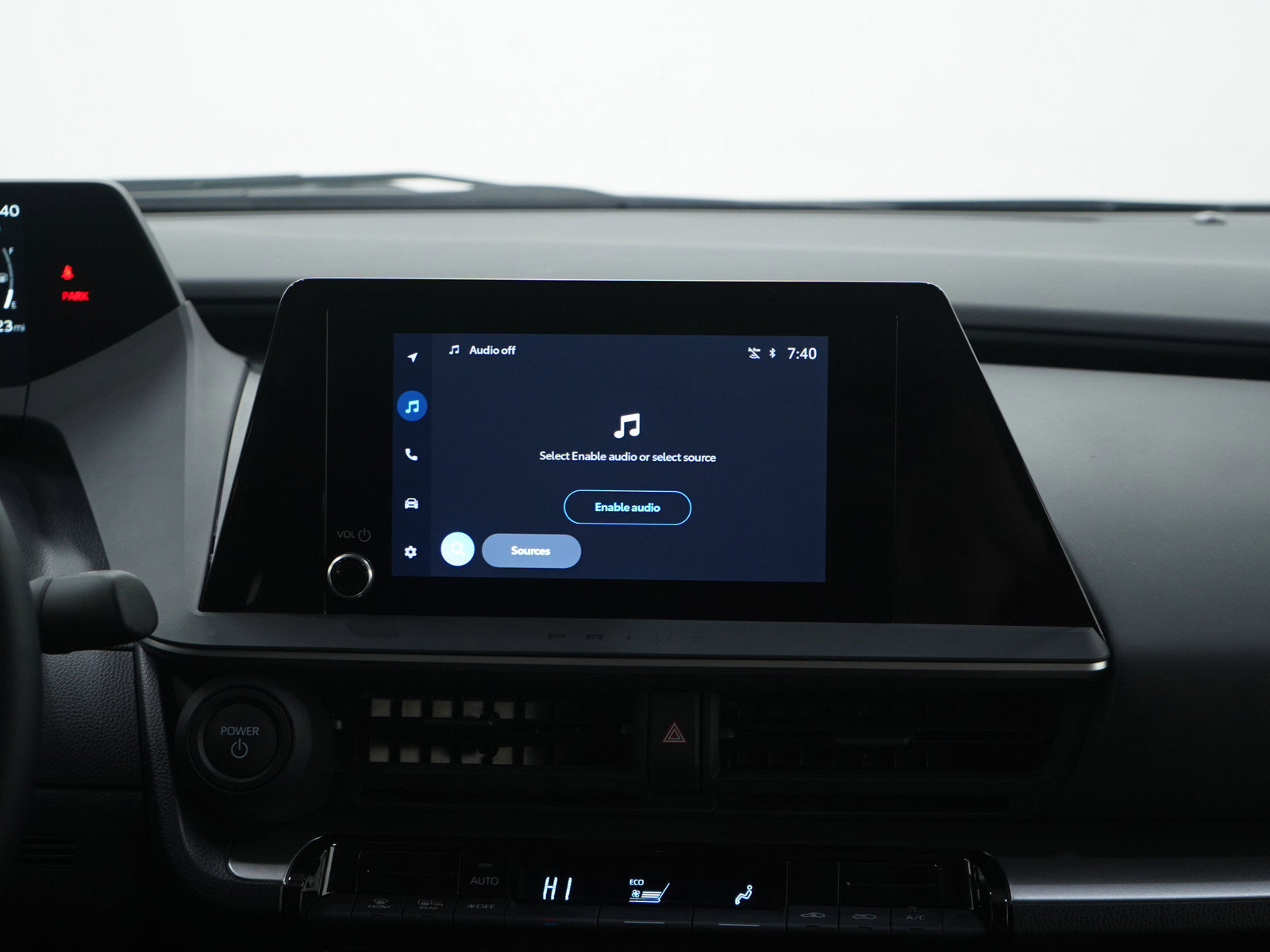 Used 2025 Toyota Prius LE image 15