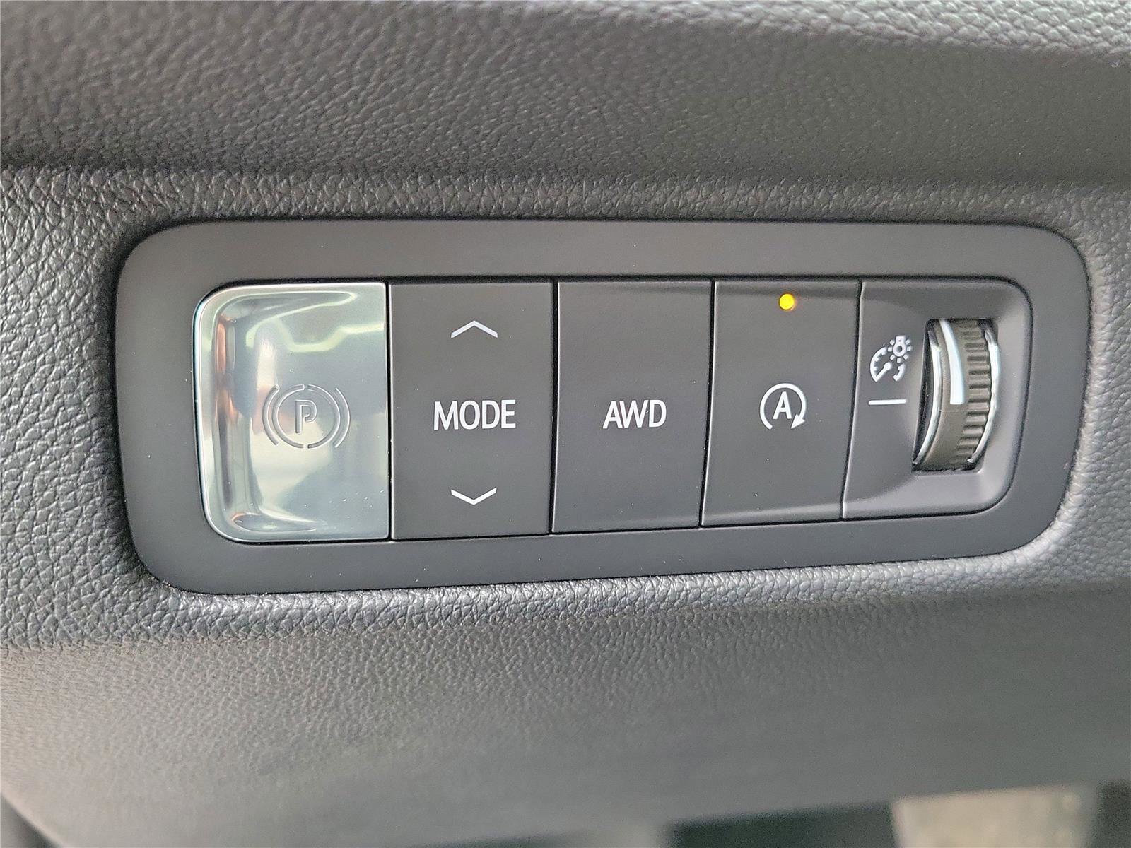 Used 2025 Chevrolet Traverse Z71 w/ Driver Confidence Package AWD/4WD image 22