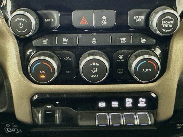 Used 2024 RAM 2500 Laramie AWD/4WD image 17