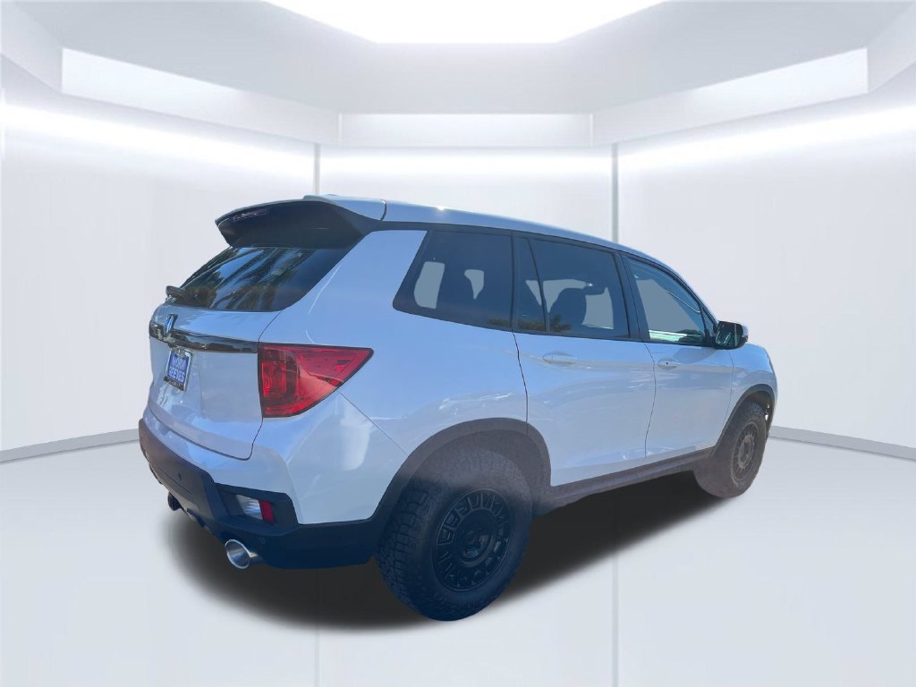 Used 2025 Honda Passport EX-L image 5