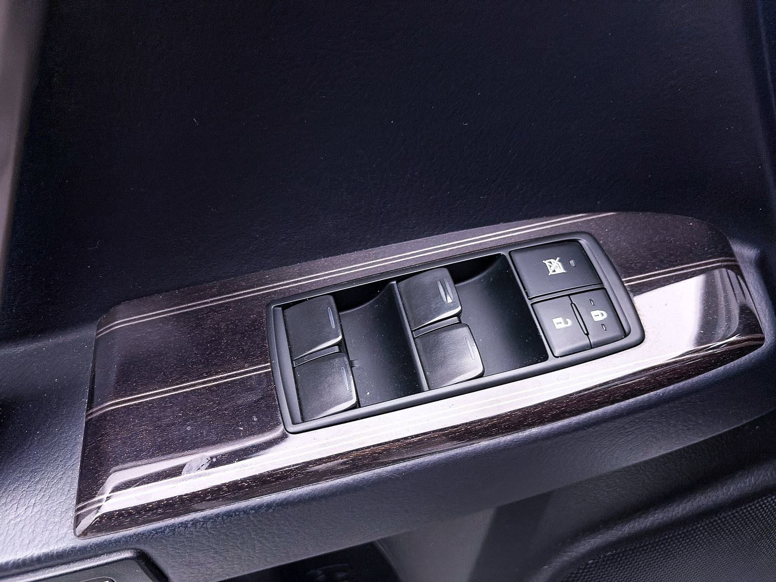 Used 2021 Lexus GX 460 Premium w/ Premium Package image 18