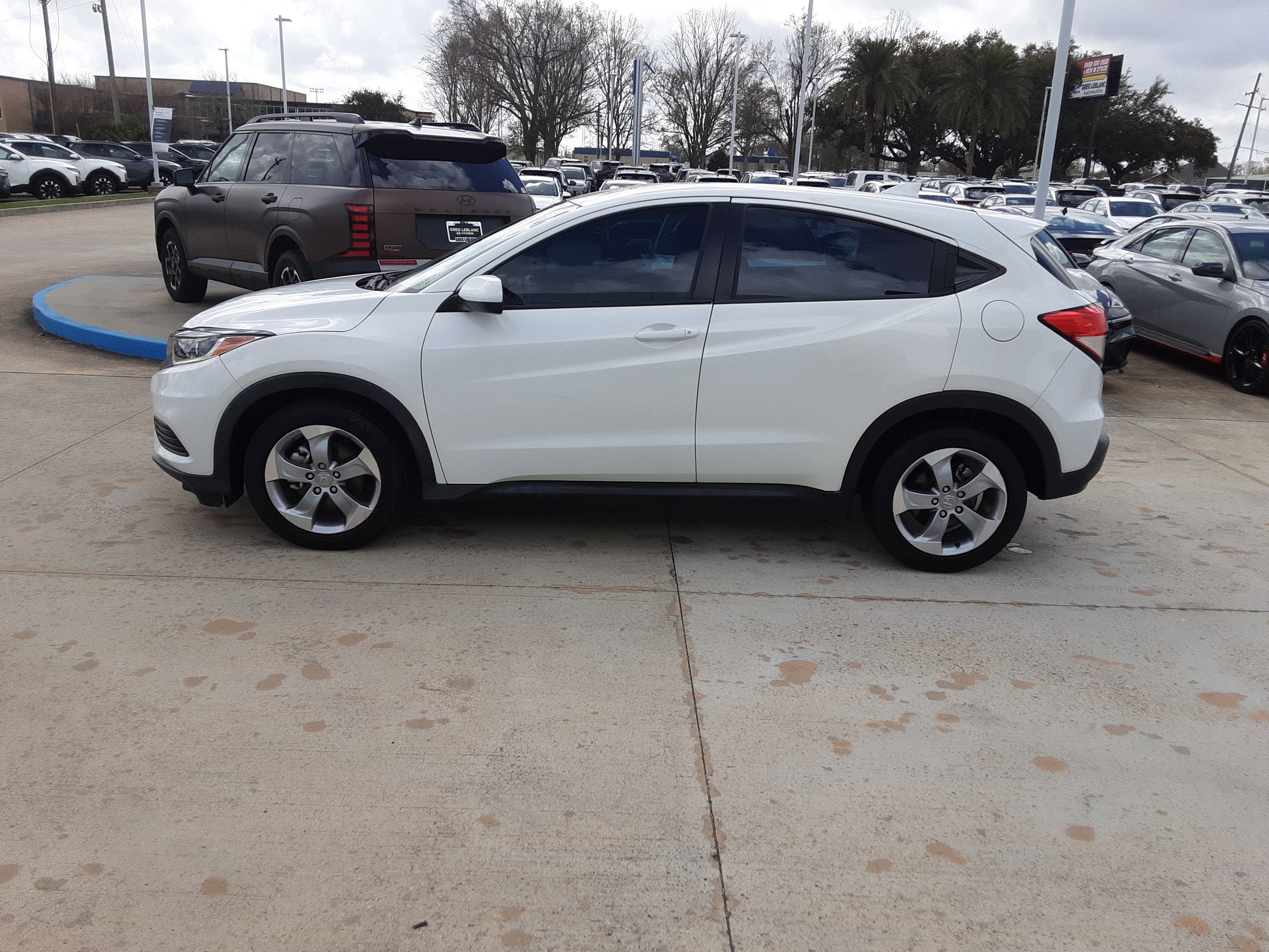 Used 2021 Honda HR-V LX image 4