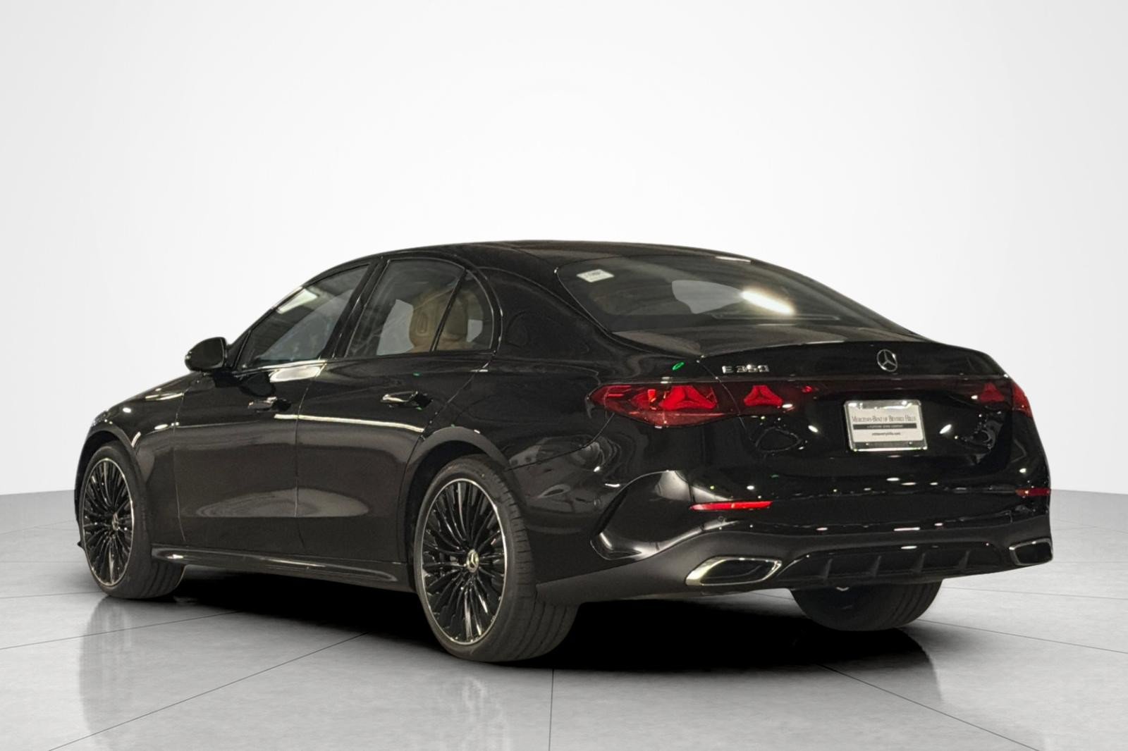 New 2027 Mercedes-Benz E 350 Sedan image 3