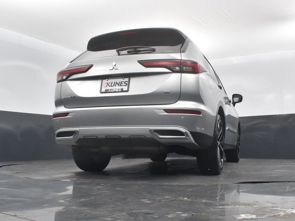 Used 2022 Mitsubishi Outlander SE image 48