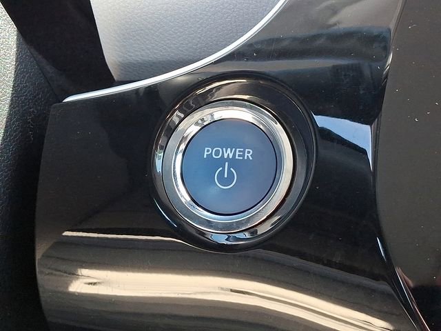 Used 2020 Toyota Prius LE AWD/4WD image 24