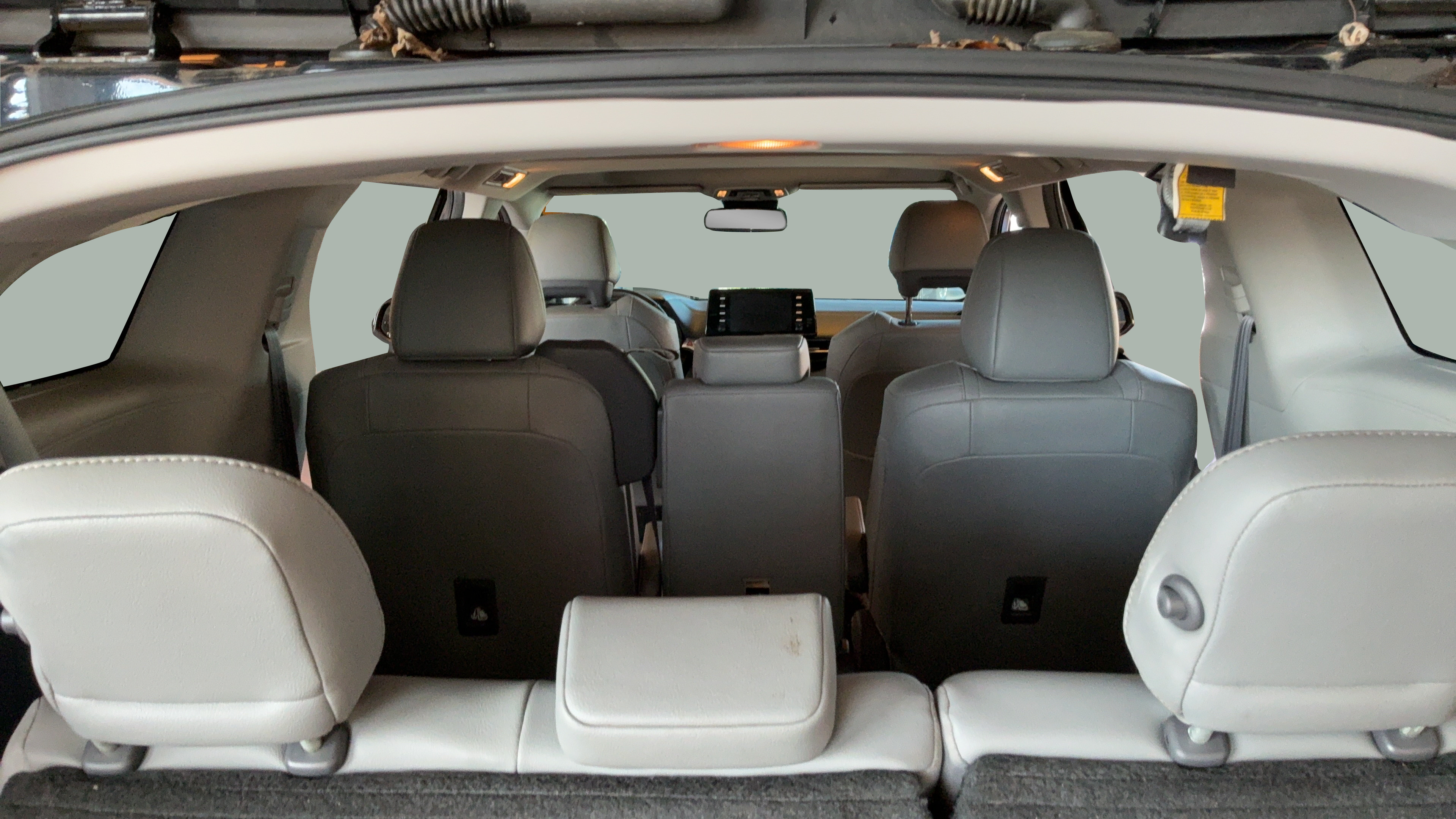 Used 2021 Toyota Sienna XLE FWD image 30