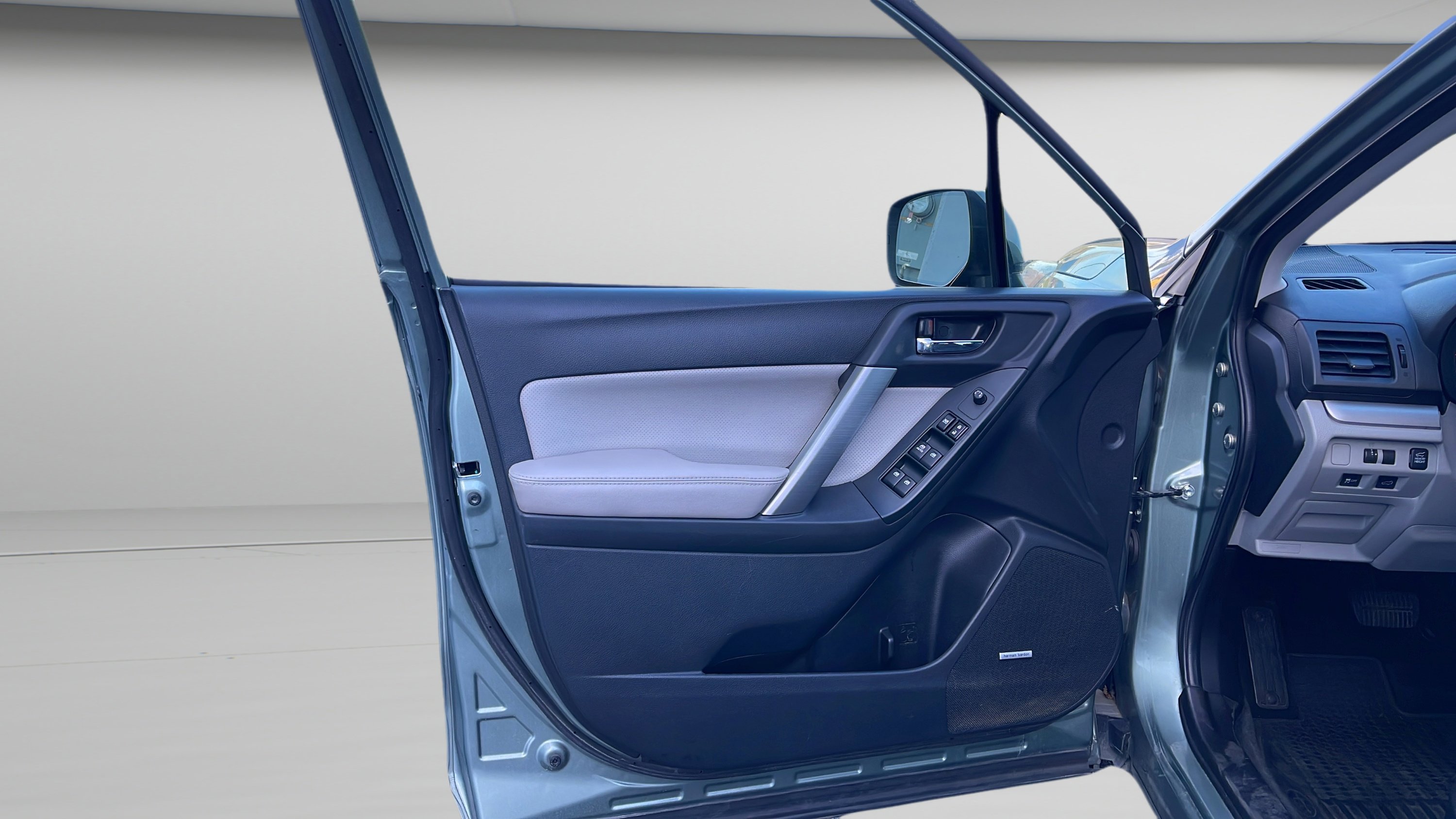 Used 2015 Subaru Forester 2.5i Touring image 20