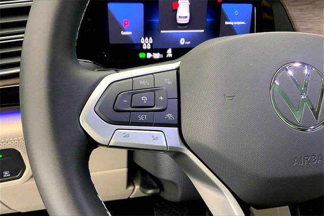 Used 2025 Volkswagen Atlas SEL image 18