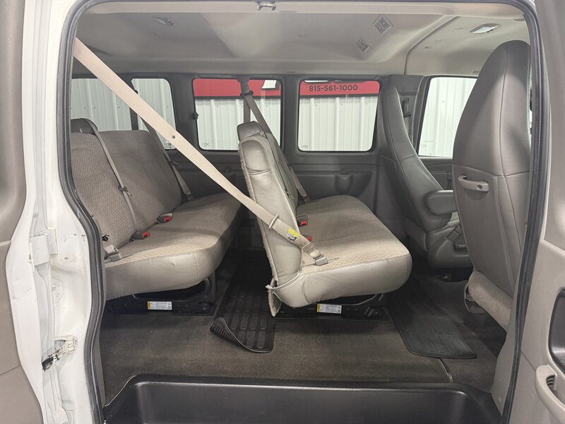 Used 2017 Chevrolet Express 3500 LT w/ LT Preferred Equipment Group RWD image 16