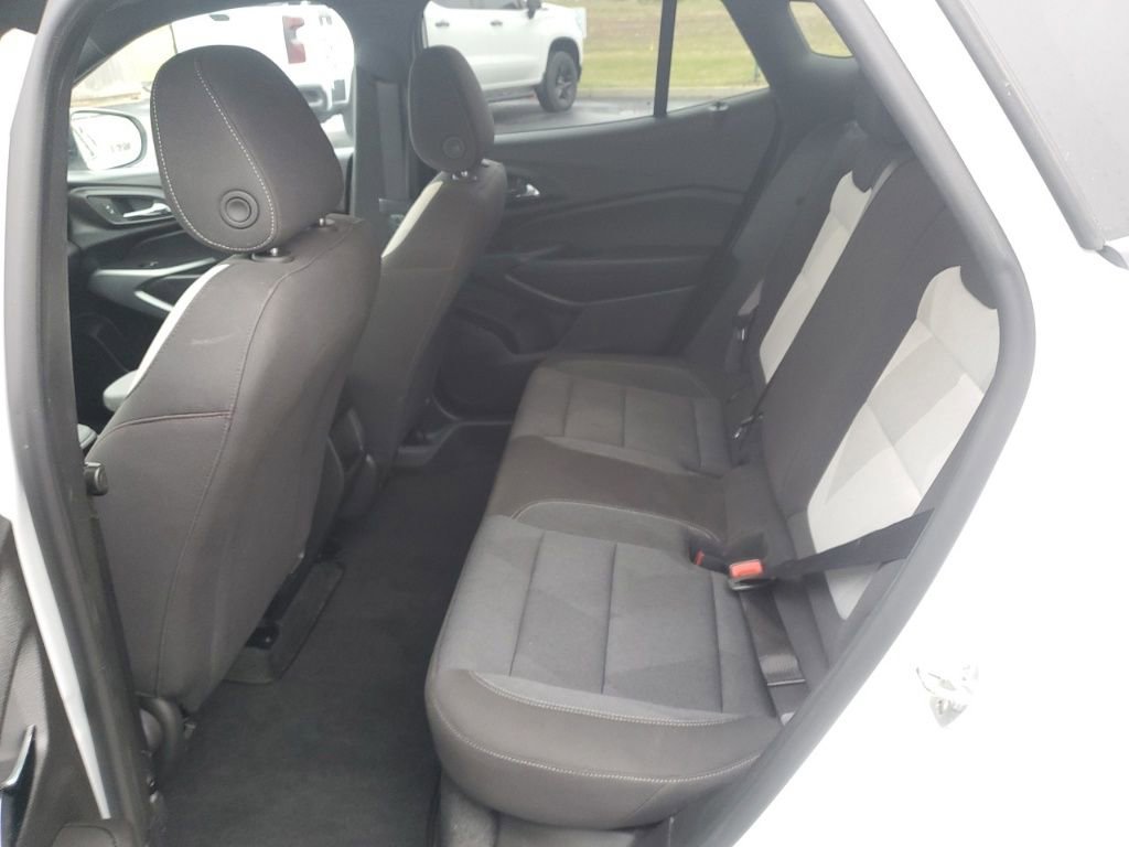 Used 2024 Chevrolet Trax RS image 27