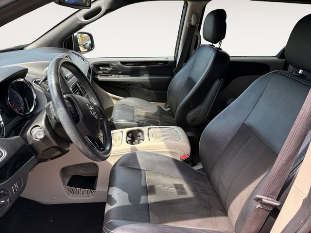 Used 2019 Dodge Grand Caravan SXT FWD image 9