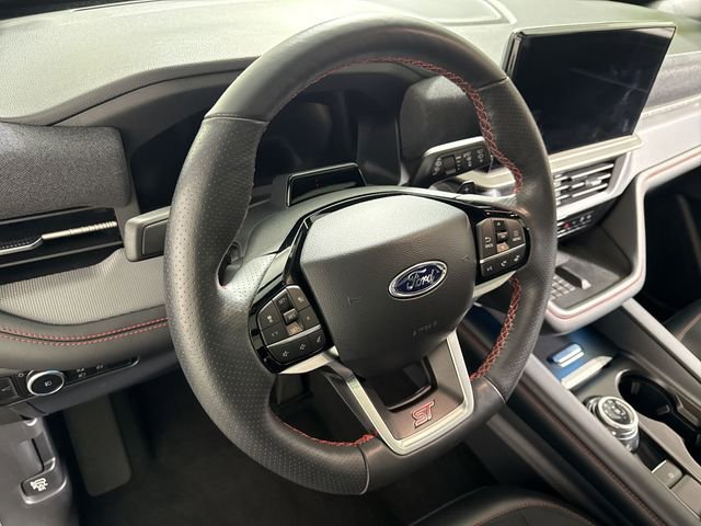 Used 2025 Ford Explorer ST image 23