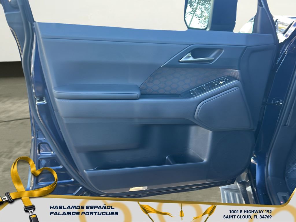 Used 2025 Lexus GX 550 image 32