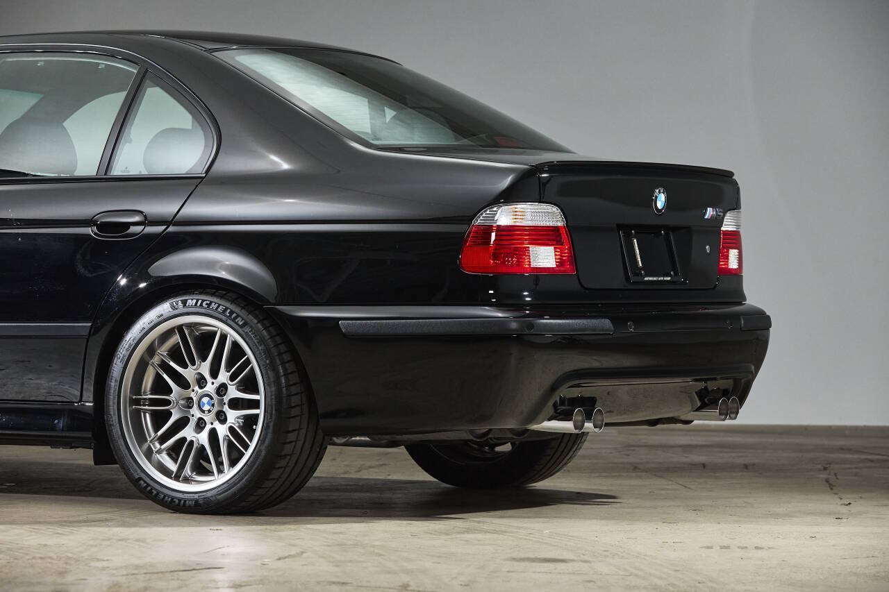 Used 2003 BMW M5 RWD image 17