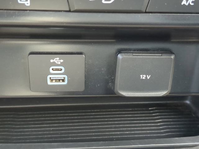 Used 2025 Ford F250 XLT AWD/4WD image 26