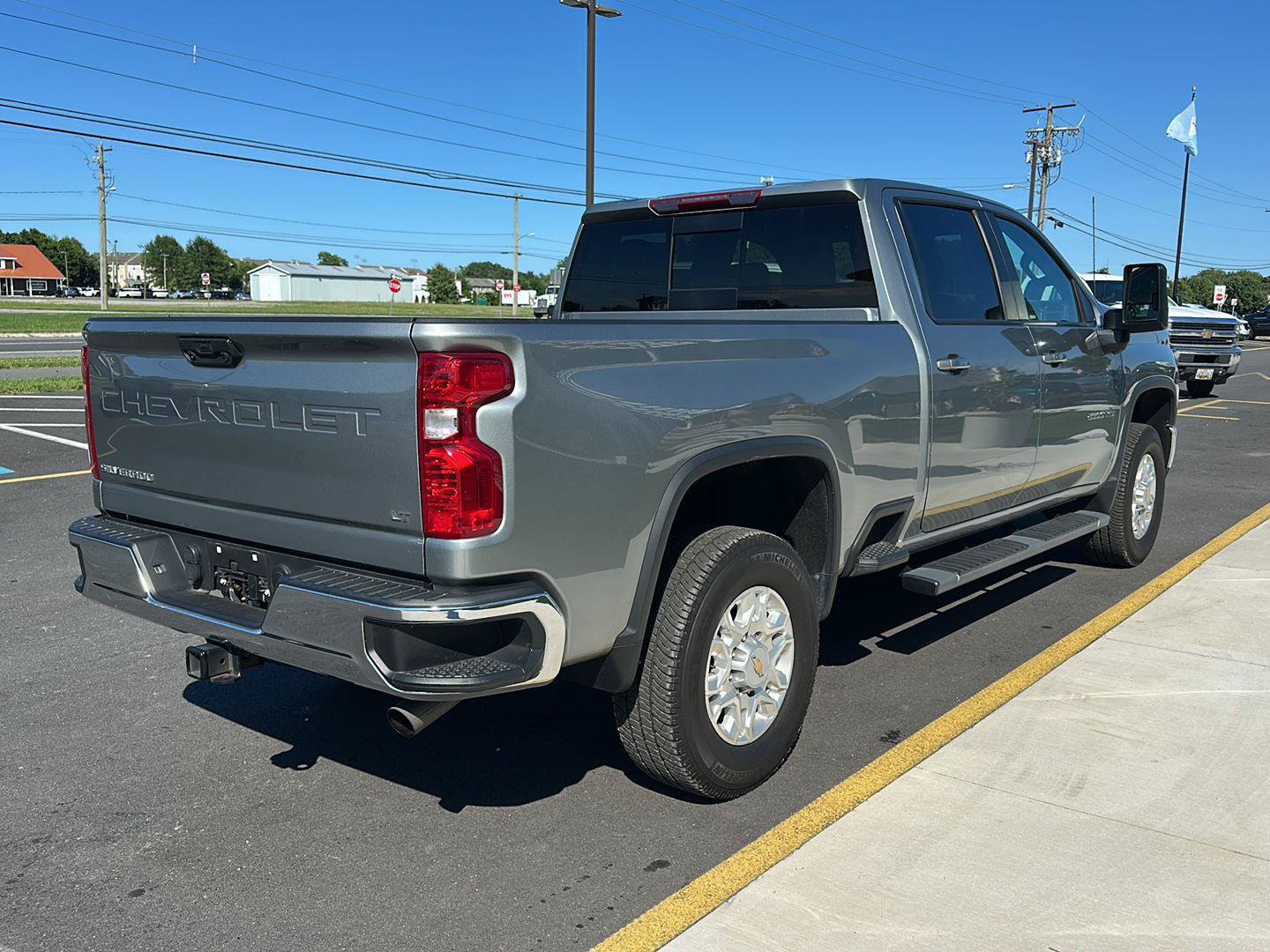 Used 2024 Chevrolet Silverado 2500 LT w/ Convenience Package AWD/4WD image 5